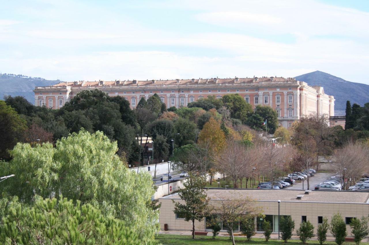 La Casa Di Giulia Apartment Caserta Exterior photo